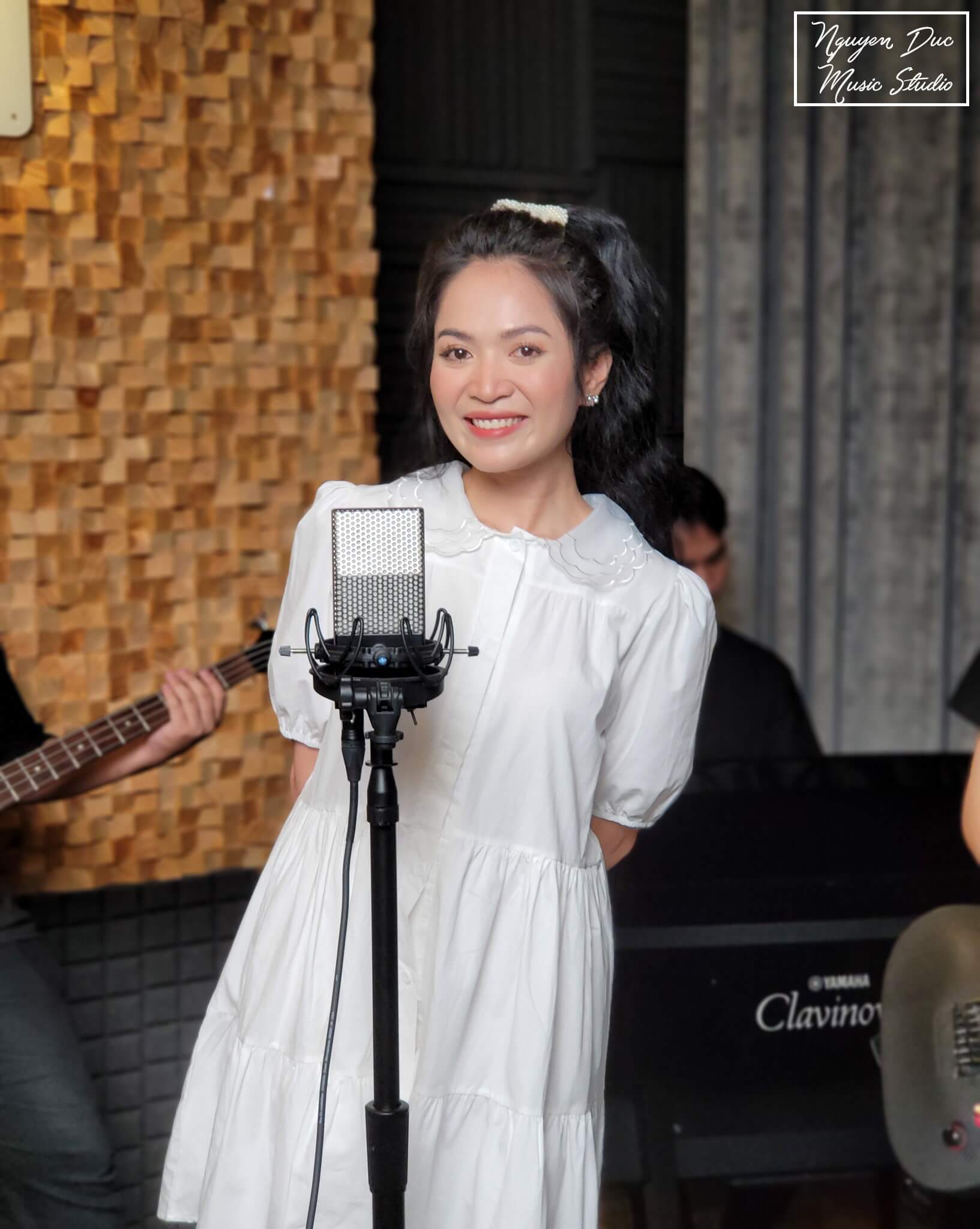 Quán quân Người Kể Chuyện Tình 2019 ca sĩ Duyên Quỳnh thu âm và quay MV tại phòng thu Nguyễn Đức Music - Dịch vụ đặc sắc của Nguyễn Đức Music